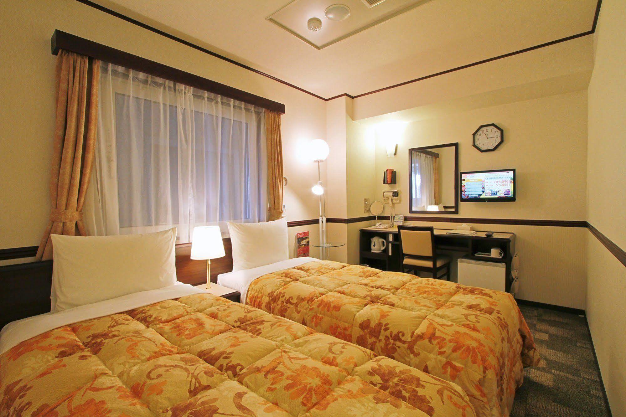 Toyoko Inn Utsunomiya Ekimae No 1 Exteriér fotografie